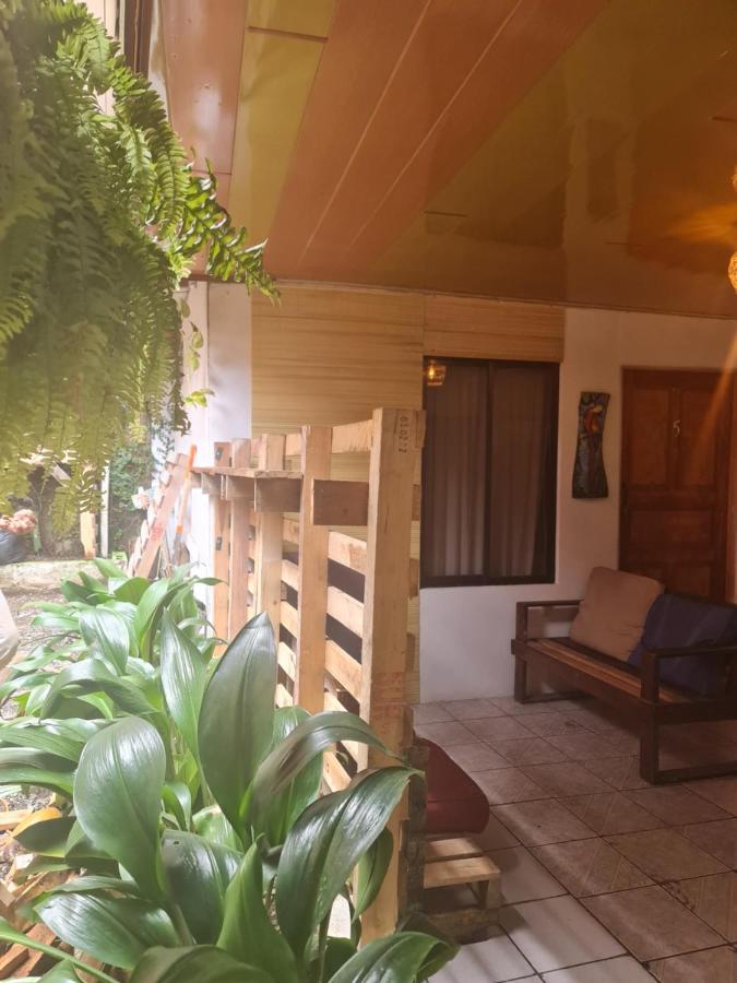Santafe Hostel La Fortuna Luaran gambar